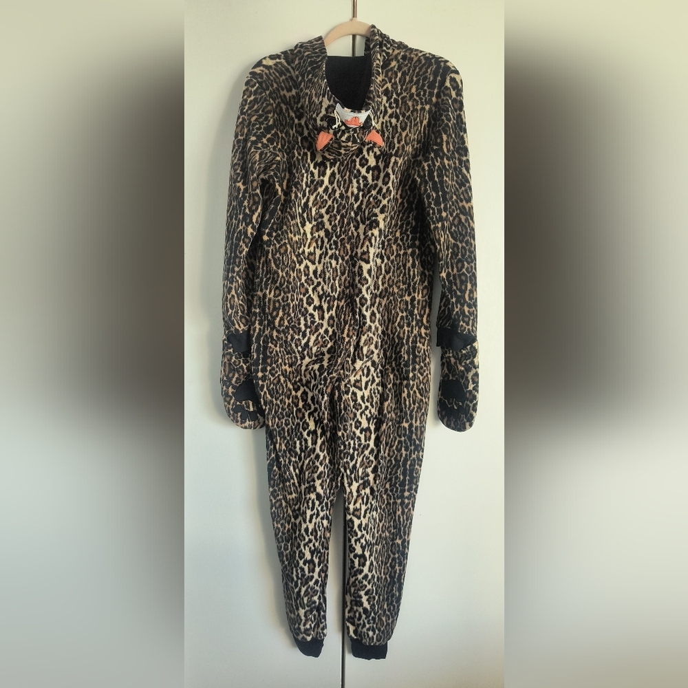 Nick & Nora One Piece Hooded Pajamas Footless Small Leopard Cat Print Full Zip